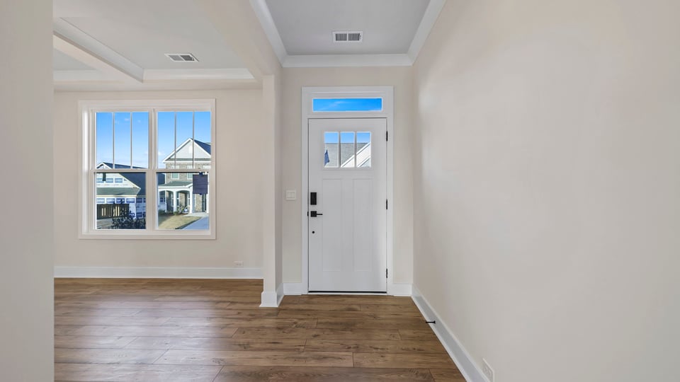 Foyer to kitchen.