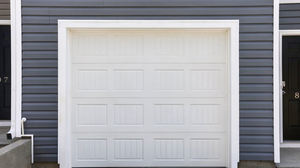 One car garage.