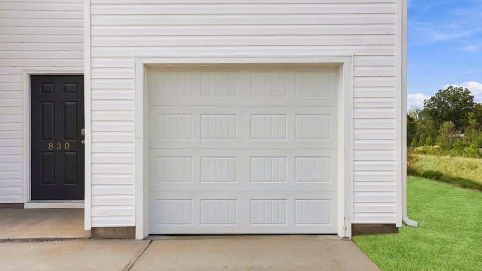 One car garage.