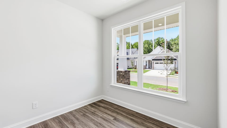 Flex room with window.