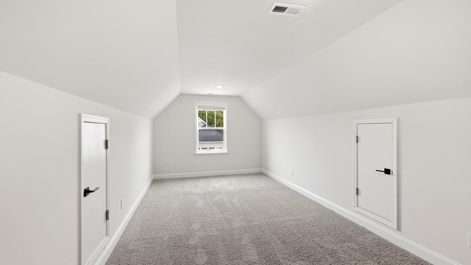 Bonus room with window.