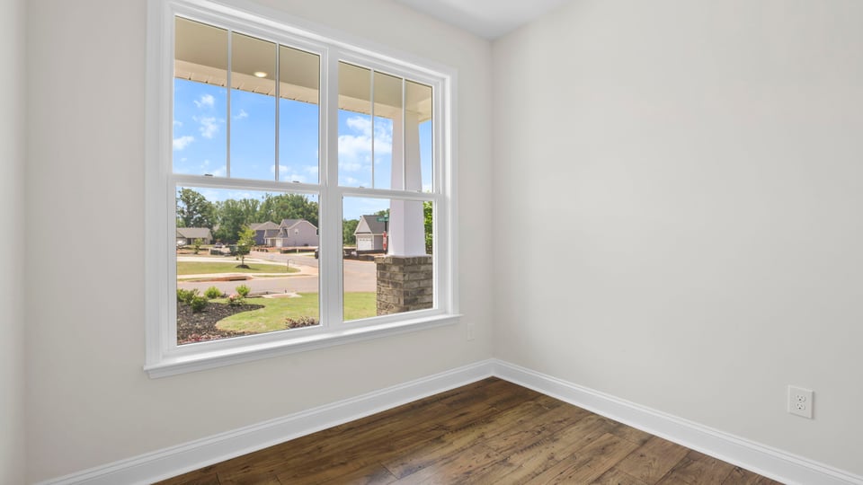 Bedroom with a window.