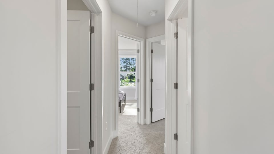 Hallway to bedrooms.