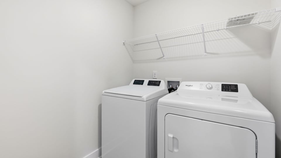 Walk in laundry room.
