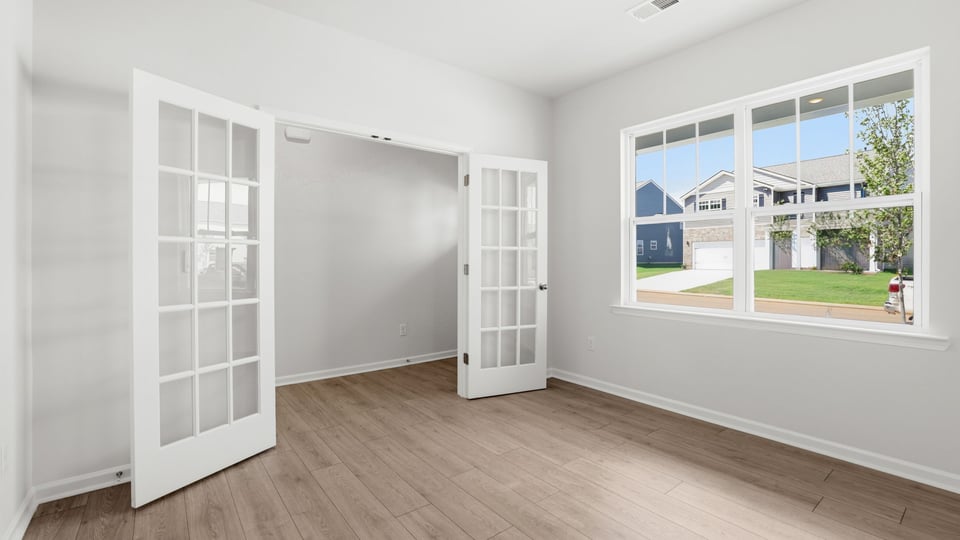 Flex room with window.