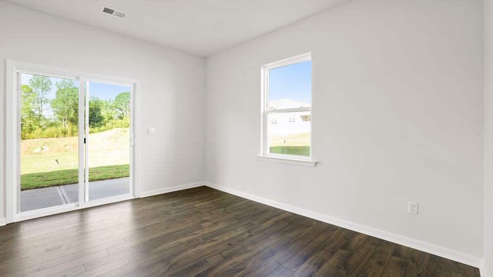 Livingroom with window.