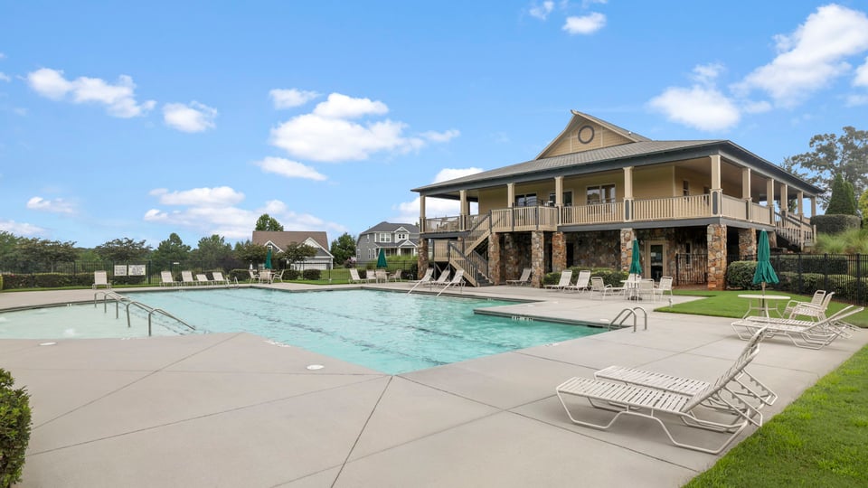 Pool.