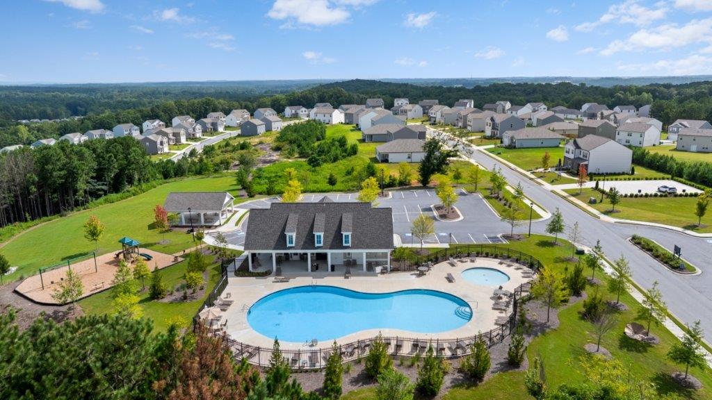 Aerial view of Oaks at Cedar Grove community amenities