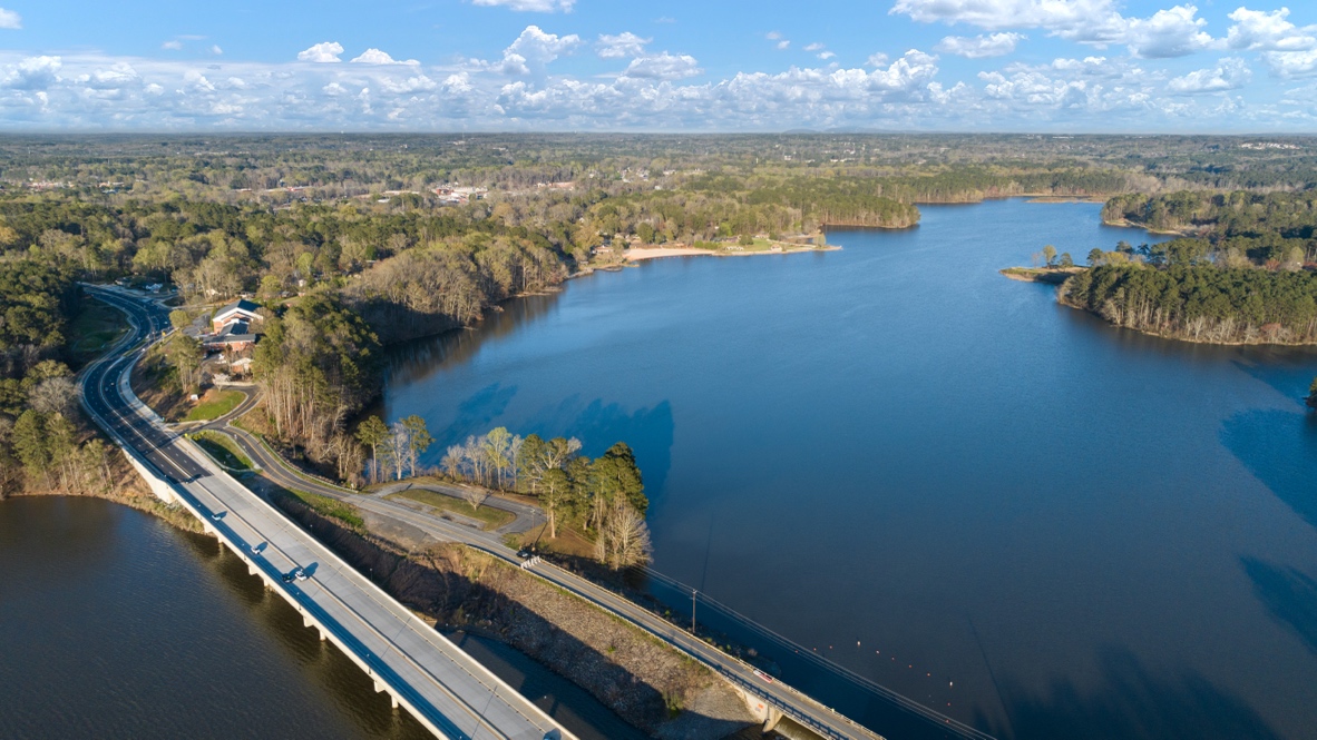 Lake Acworth