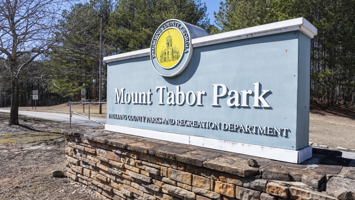 Mount Tabor Park entrance monument