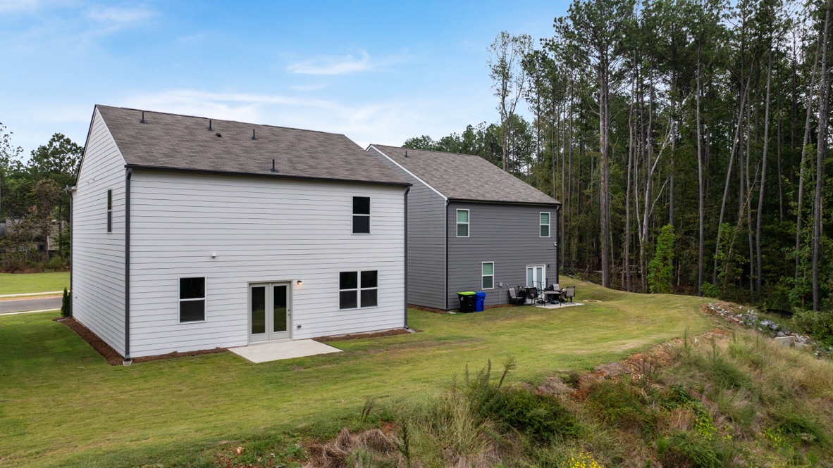 Exterior of the Belhaven floorplan at Pointe Park in Union City, GA