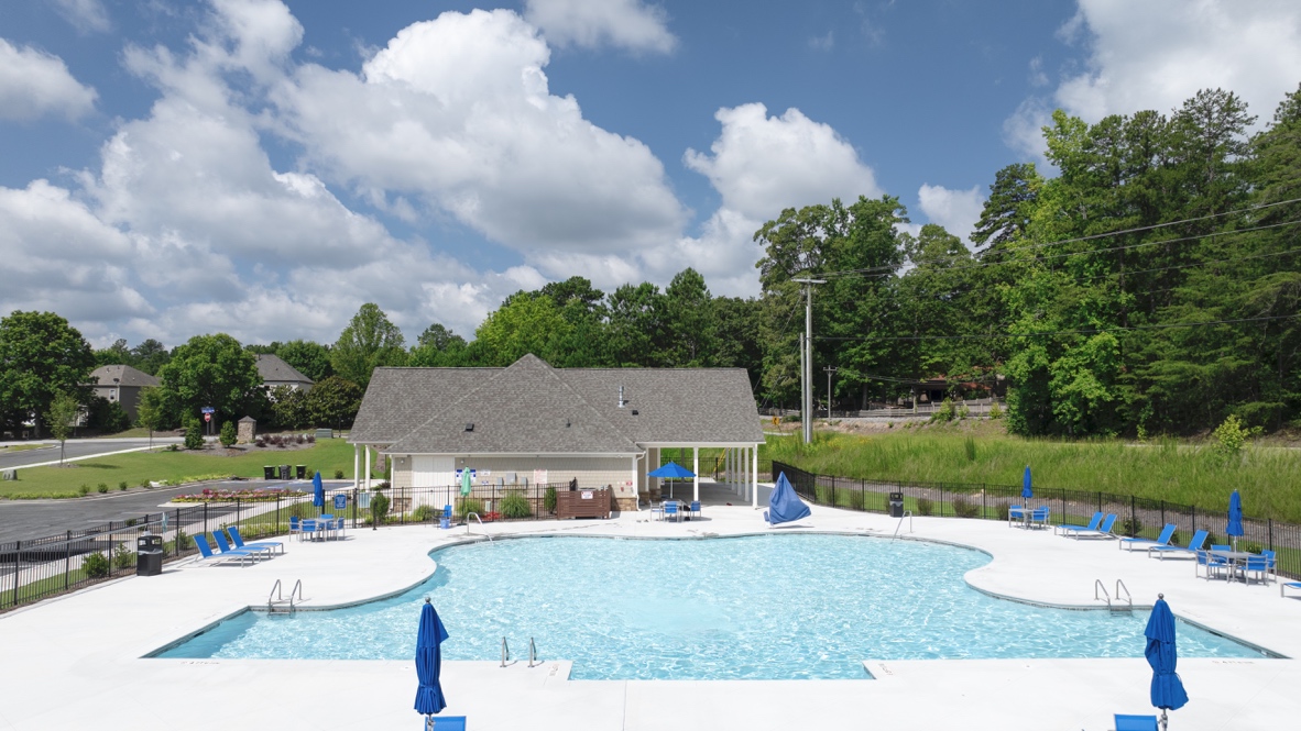 Northwoods at Mirror Lake community pool