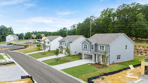 Northwoods at Mirror Lake provides quiet neighborhood streetscape near Mirror Lake amenities and walking trails