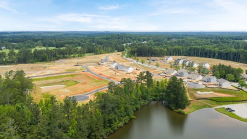 Fairway 17 community in Mirror Lake