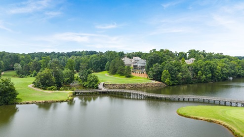 Fairway 17 community in Mirror Lake