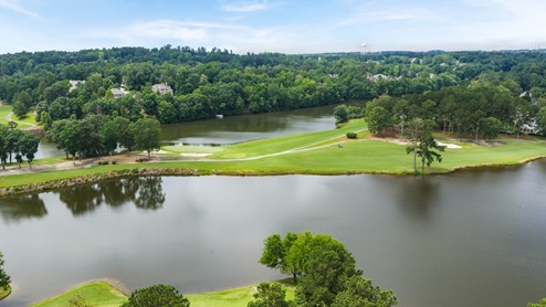 Fairway 17 community in Mirror Lake