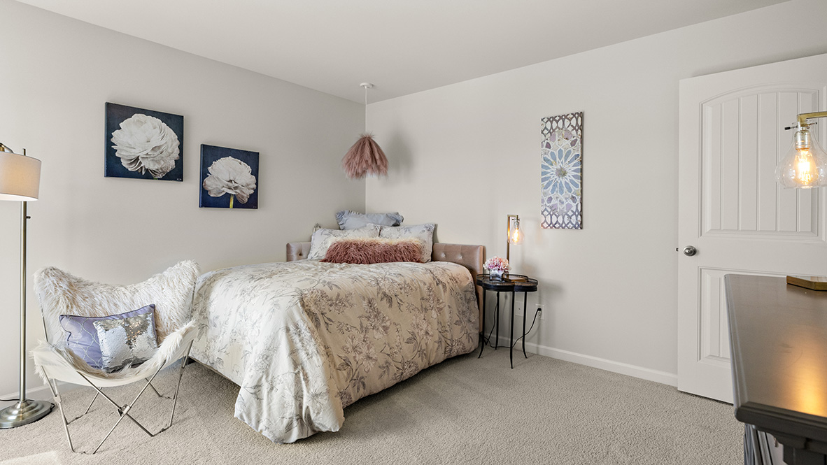Interior bedroom with closet
