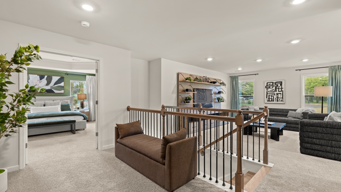 Interior upstairs loft area open to staircase