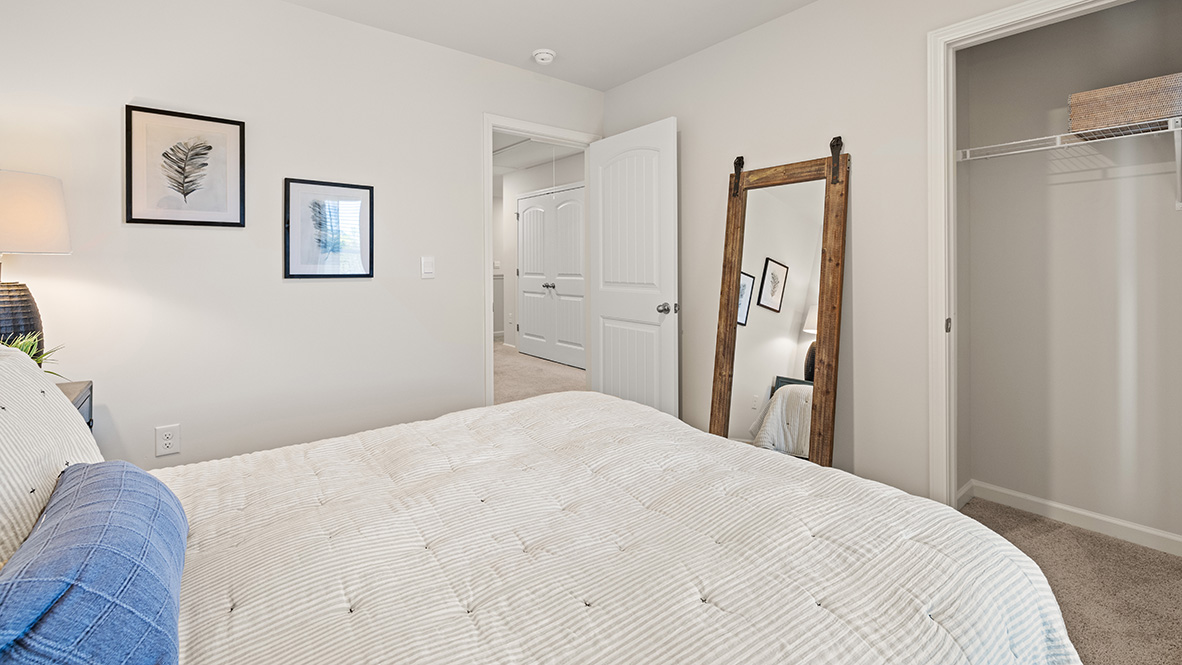 Interior bedroom with closet