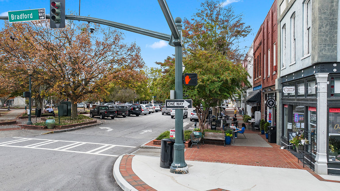 Street view of Oconee Overlook