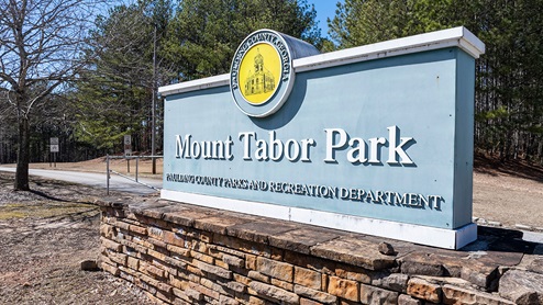 Sign of a nearby park, Mount Tabor Park.