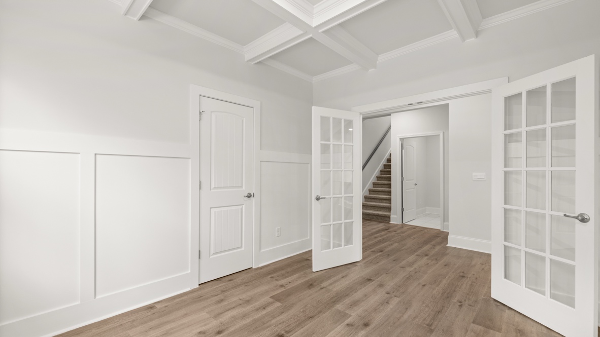 Interior flex room with double doors