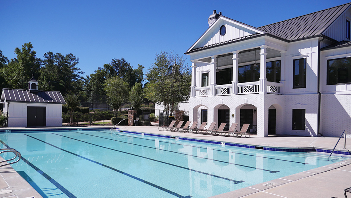 Hamptons at Riverwood community pool