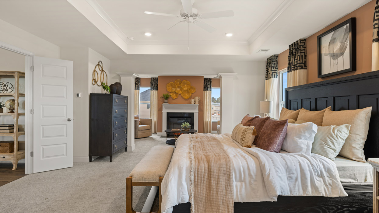 Primary suite with sitting room