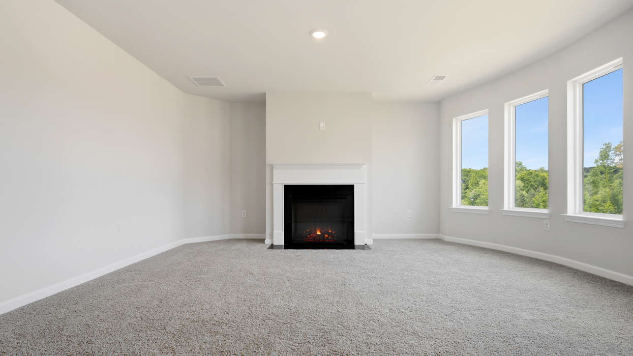 primary bedroom sitting area