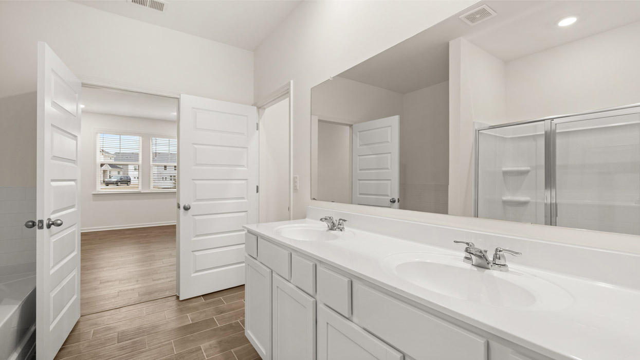 552 SILVER MOON DRIVE