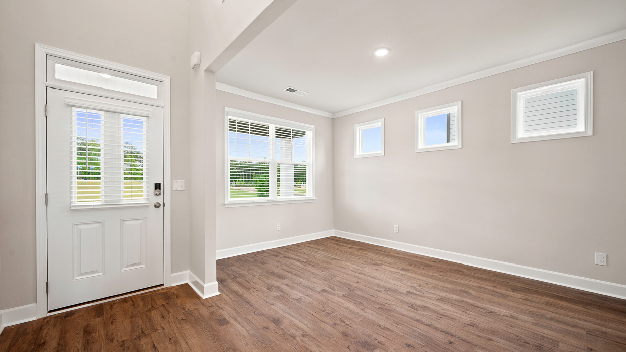 flex room and foyer