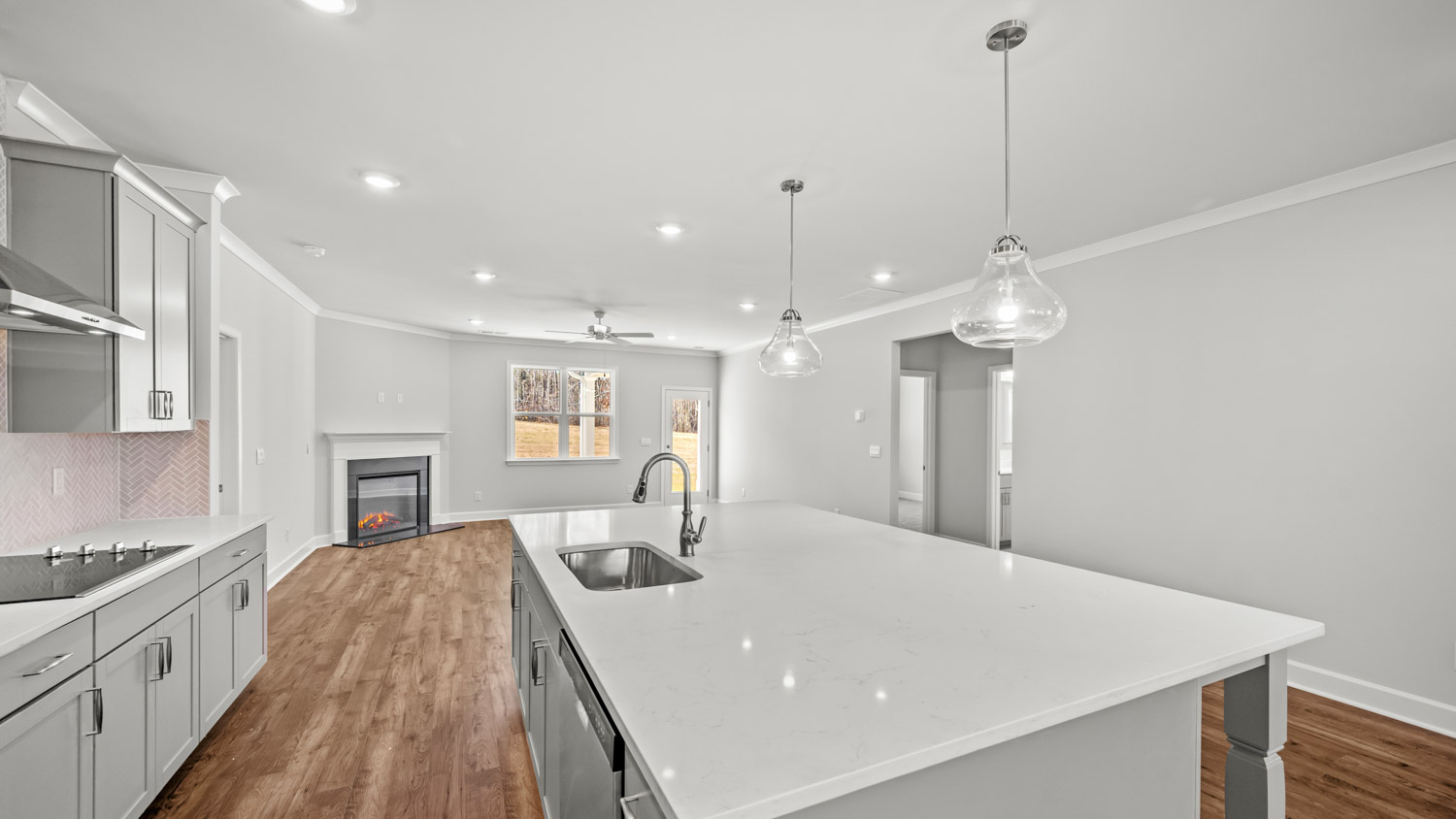 212 UMBER ROAD Interior