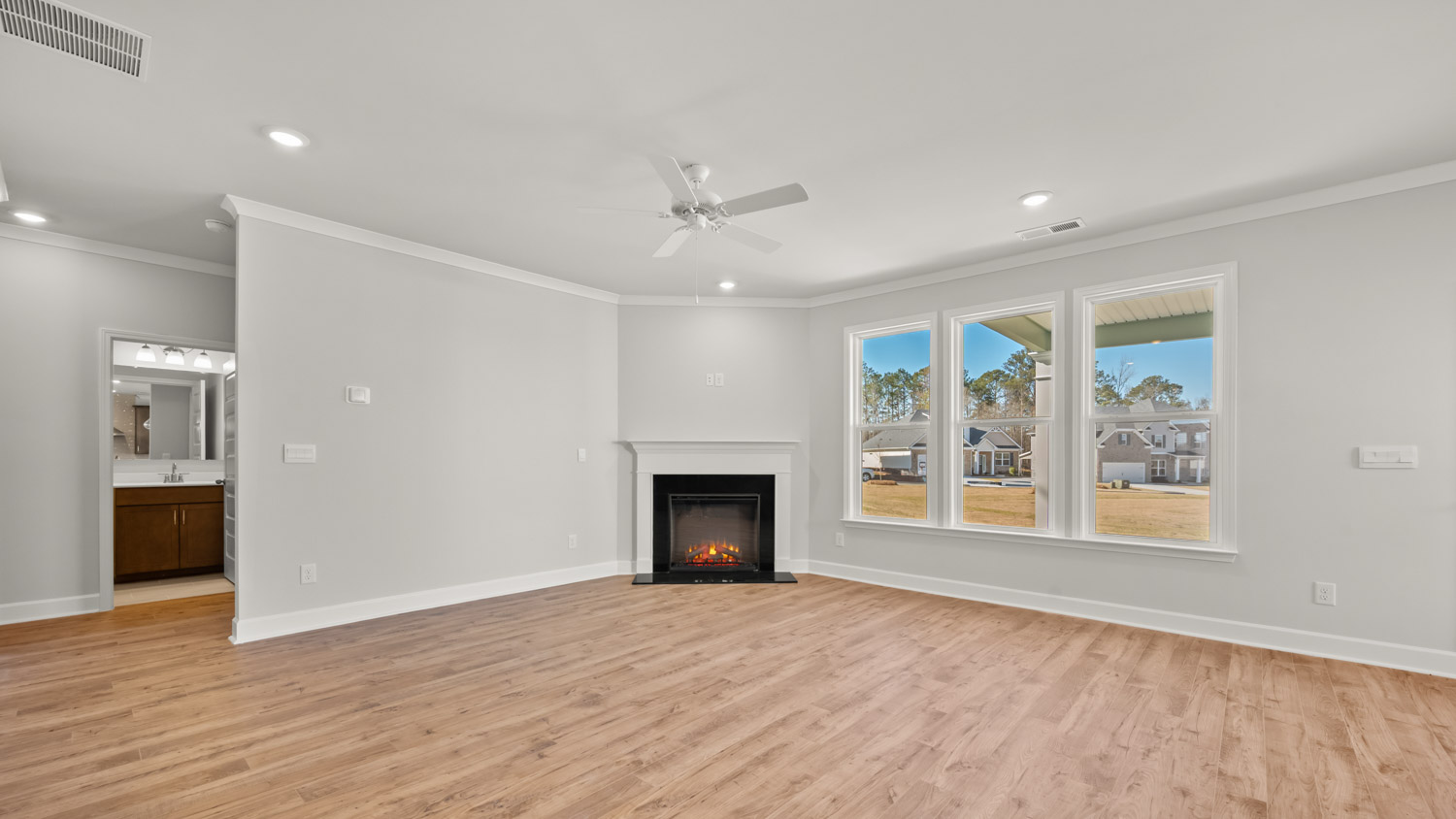 409 HAZEL DRIVE Interior