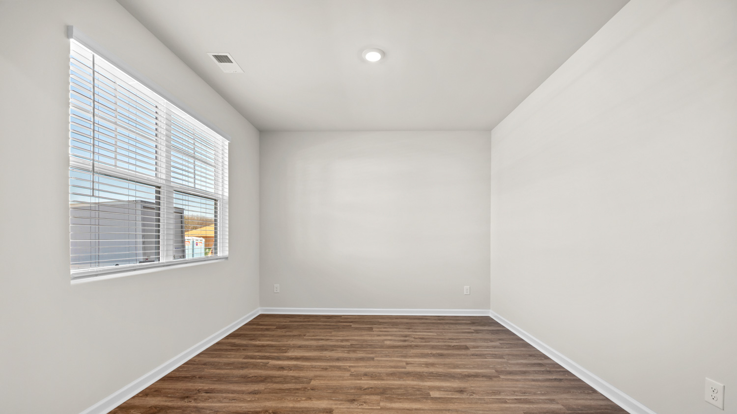 flex room with natural light