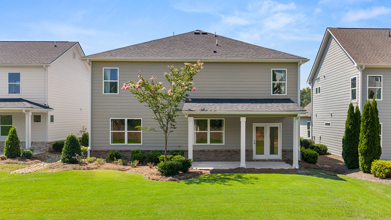 Elle Model Exterior Rear