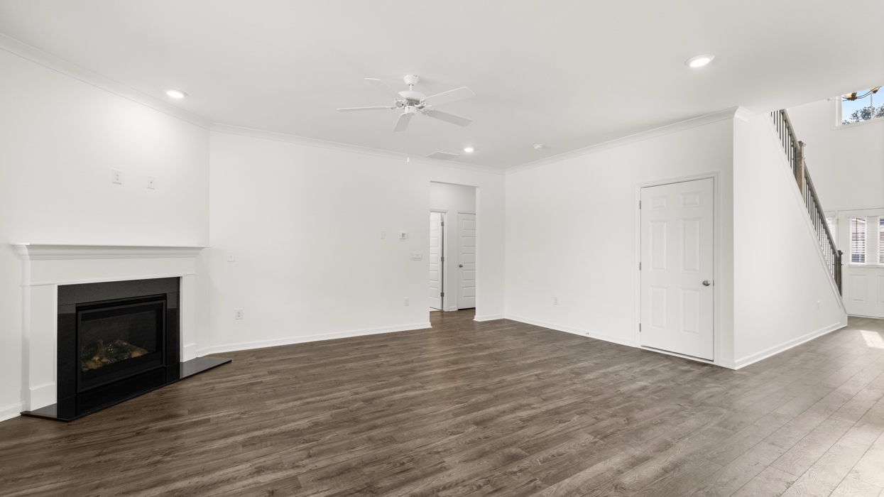 1678 Lakebark Elm Way Interior