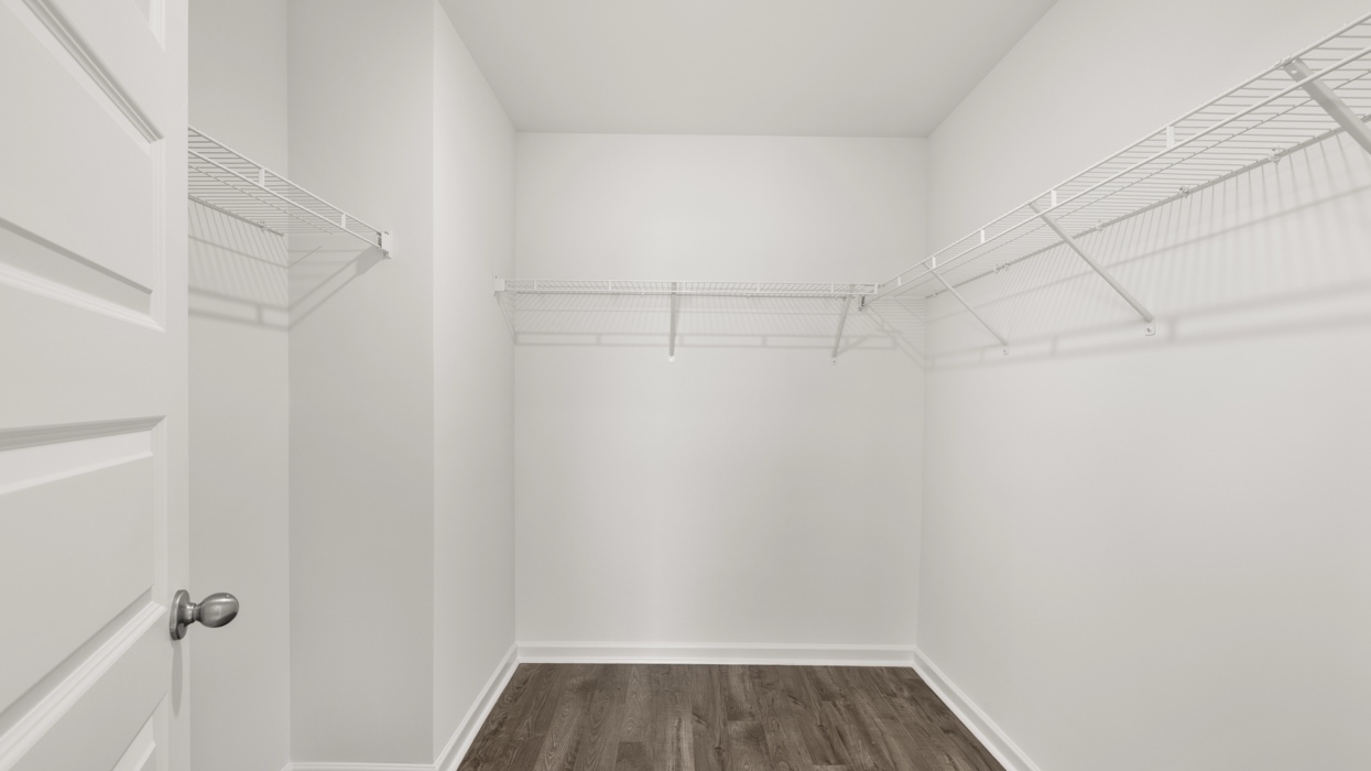 1678 Lakebark Elm Way Interior