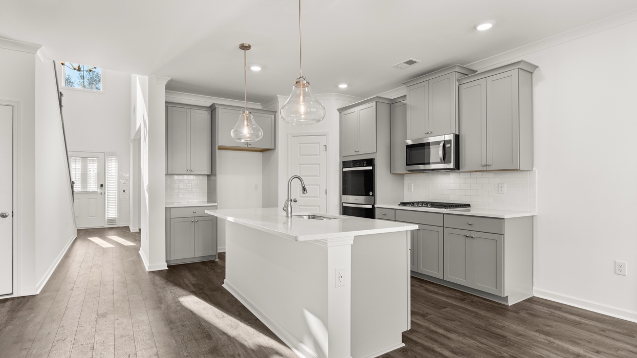 1678 Lakebark Elm Way Interior