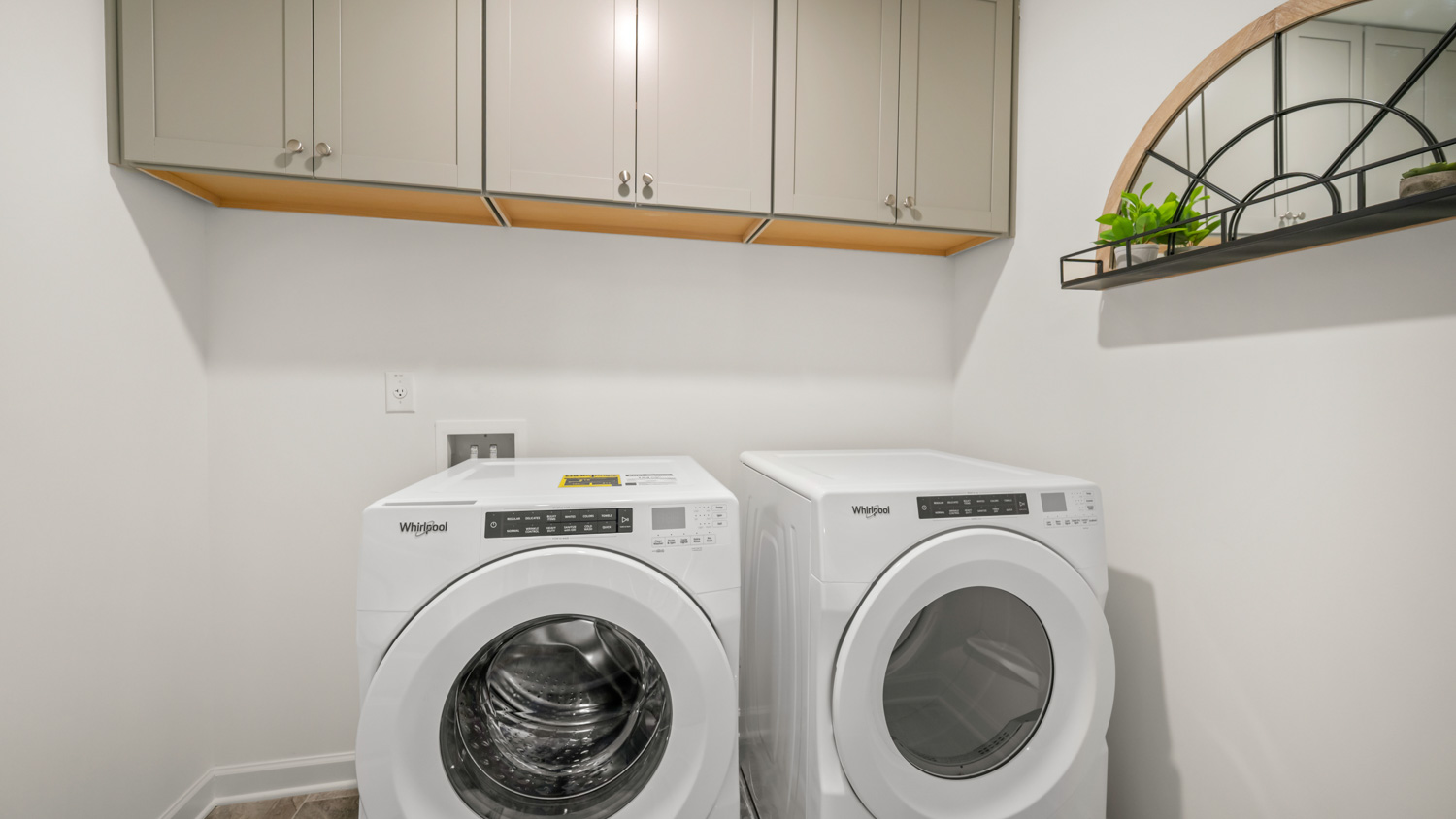 Savannah Model Interior