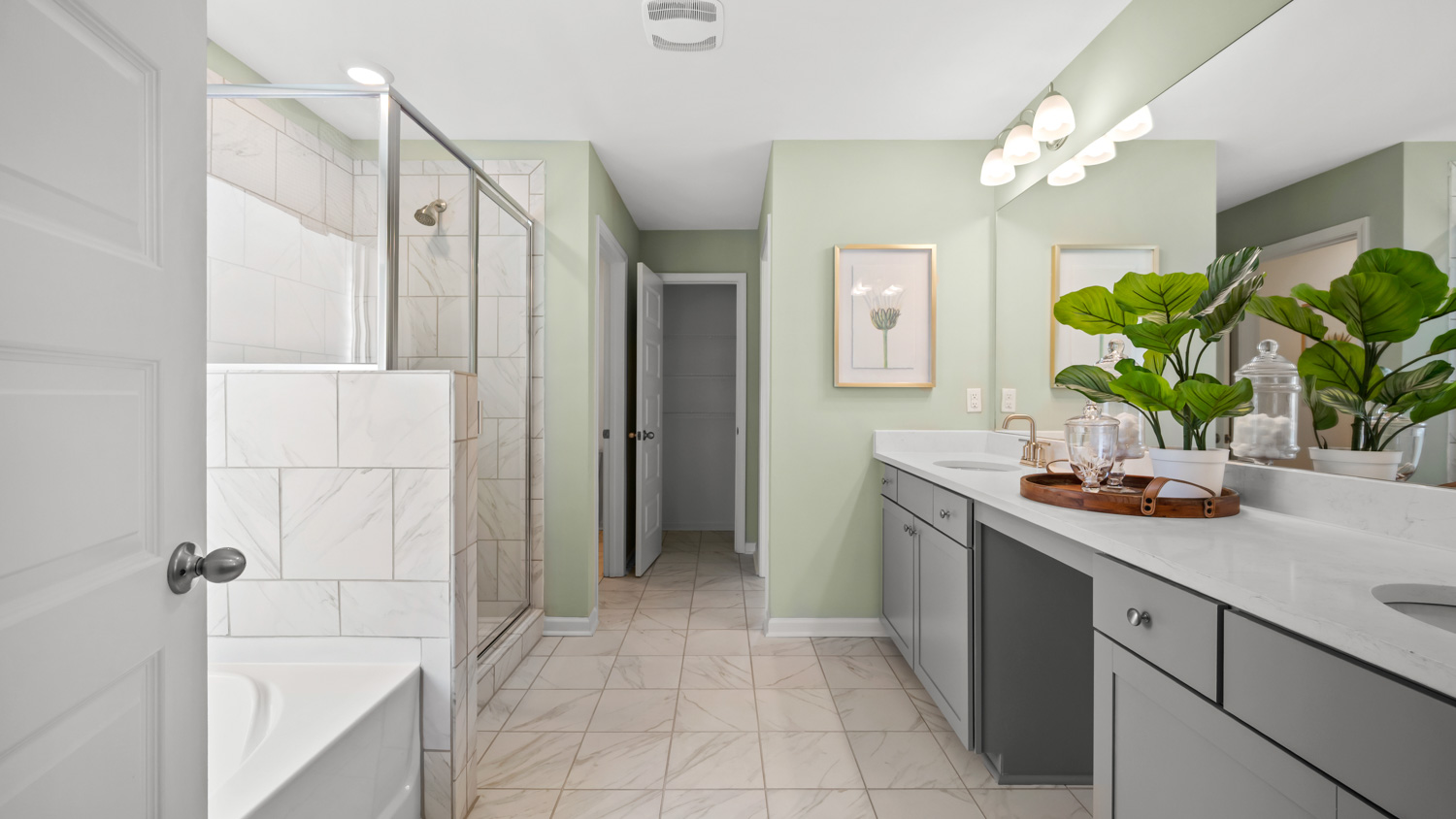 Savannah Model Interior