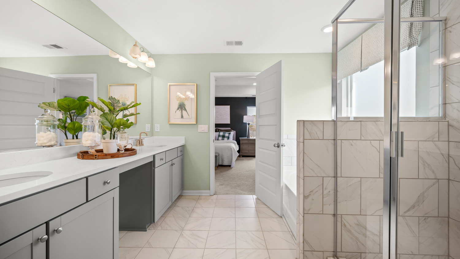 Savannah Model Interior