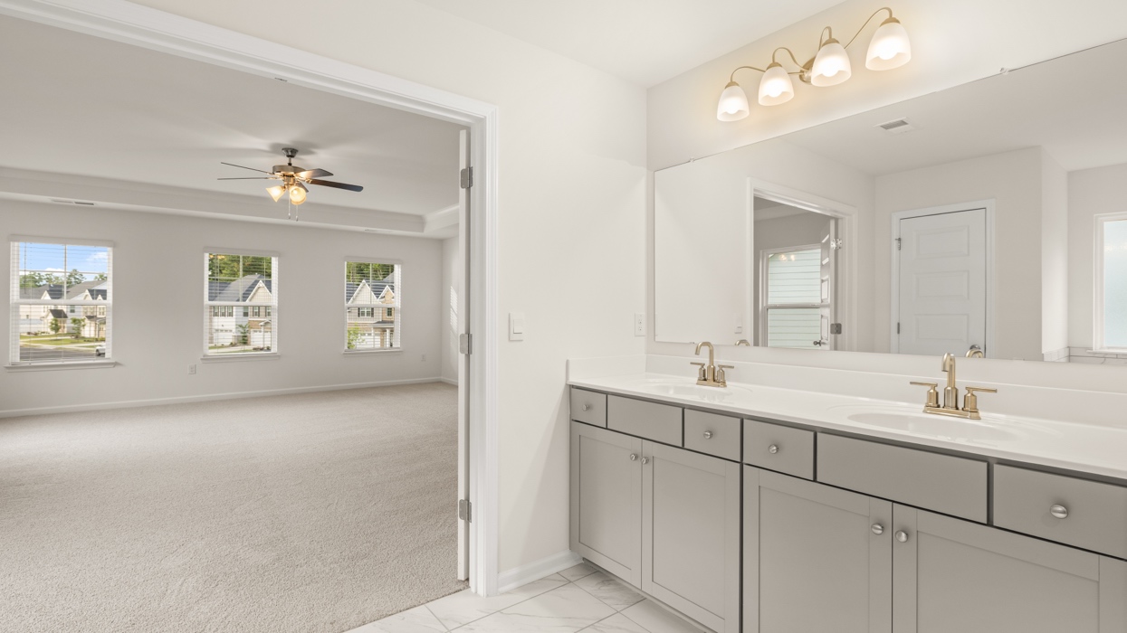 13593 WHITMAN LANE SE