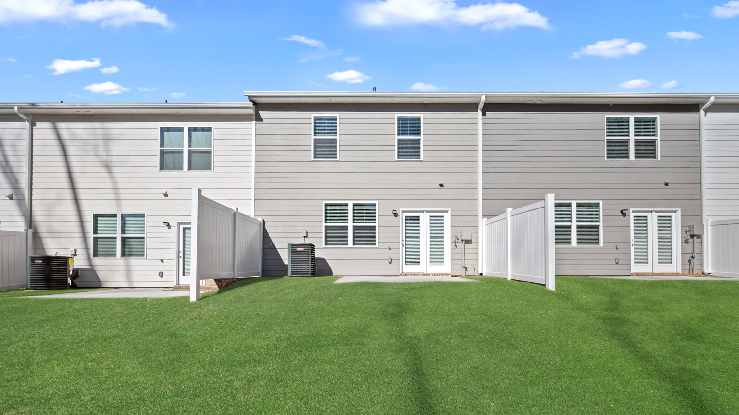 1404 GRAY BRANCH DRIVE Exterior