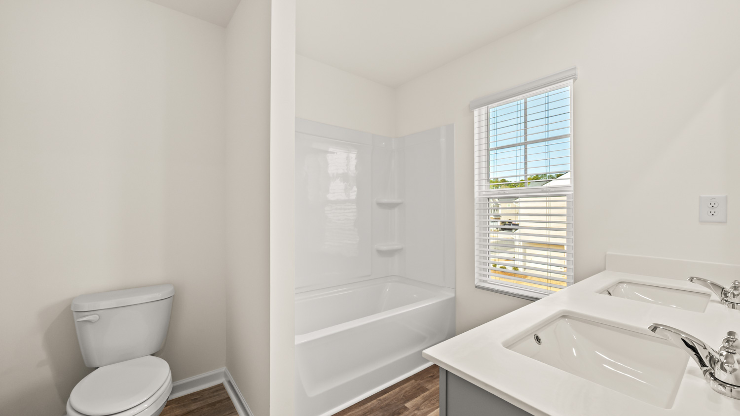 1410 GRAY BRANCH DRIVE Interior