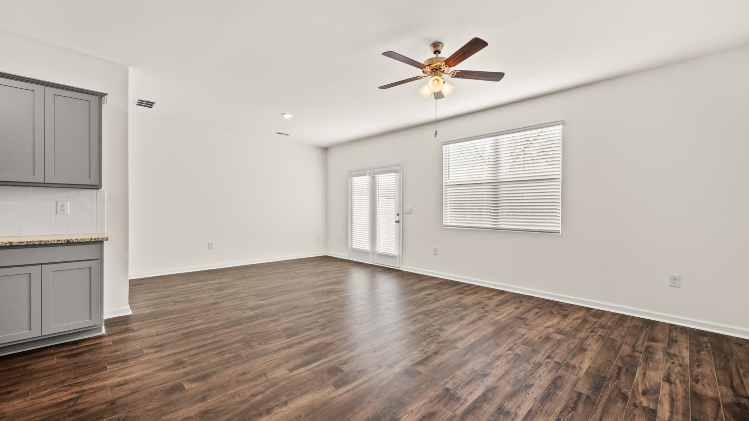 1410 GRAY BRANCH DRIVE Interior