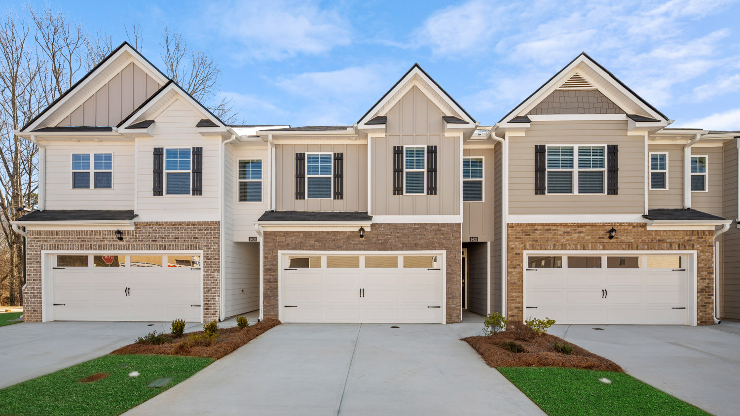 1402 GRAY BRANCH DRIVE exterior