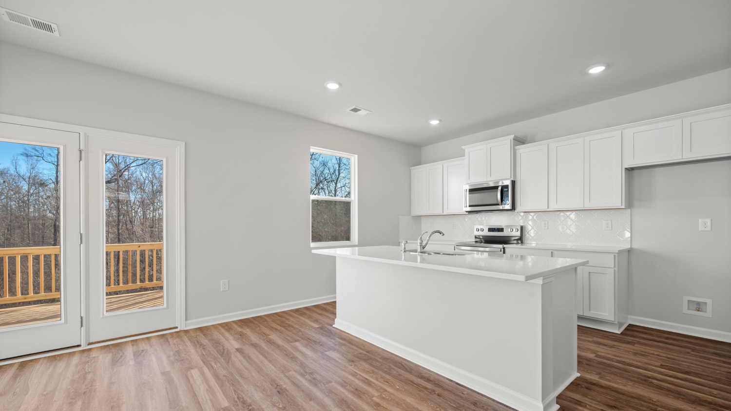 621 LOBELIA WAY Interior