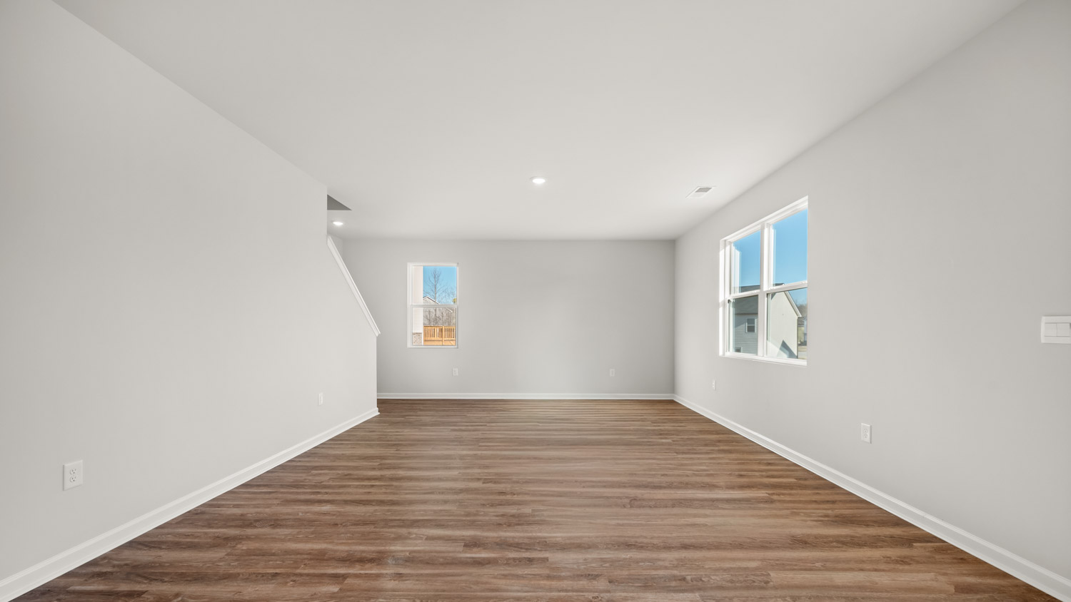 621 LOBELIA WAY Interior