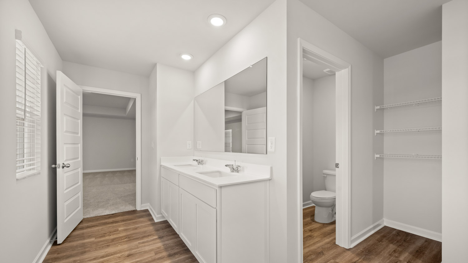 621 LOBELIA WAY Interior