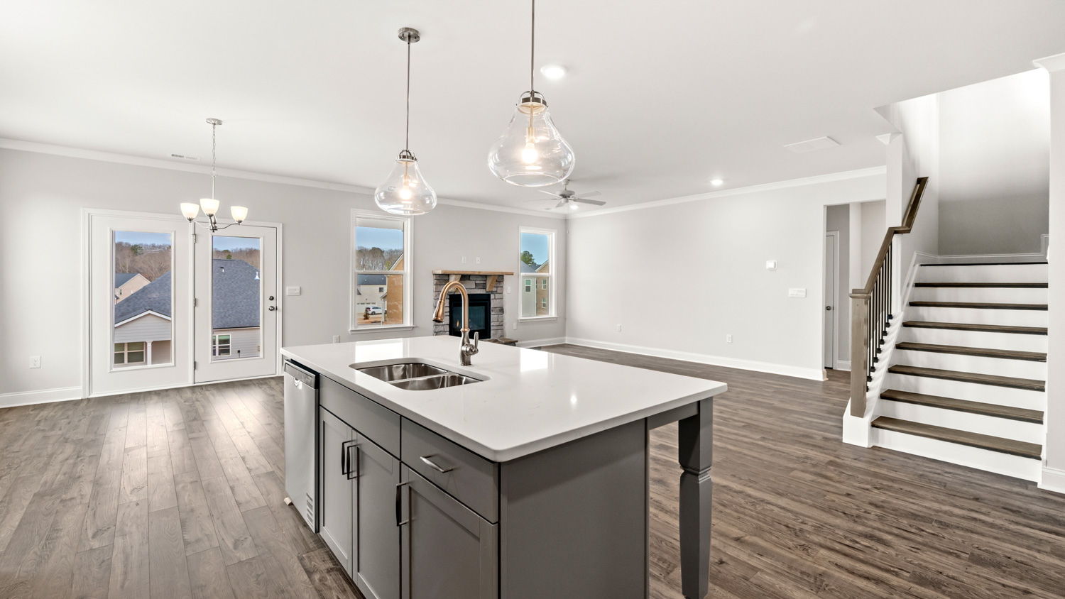 1547 WESTLAND COURT Interior